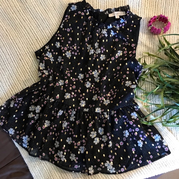 LOFT Tops - Loft Floral Sleeveless Peplum Top Size M